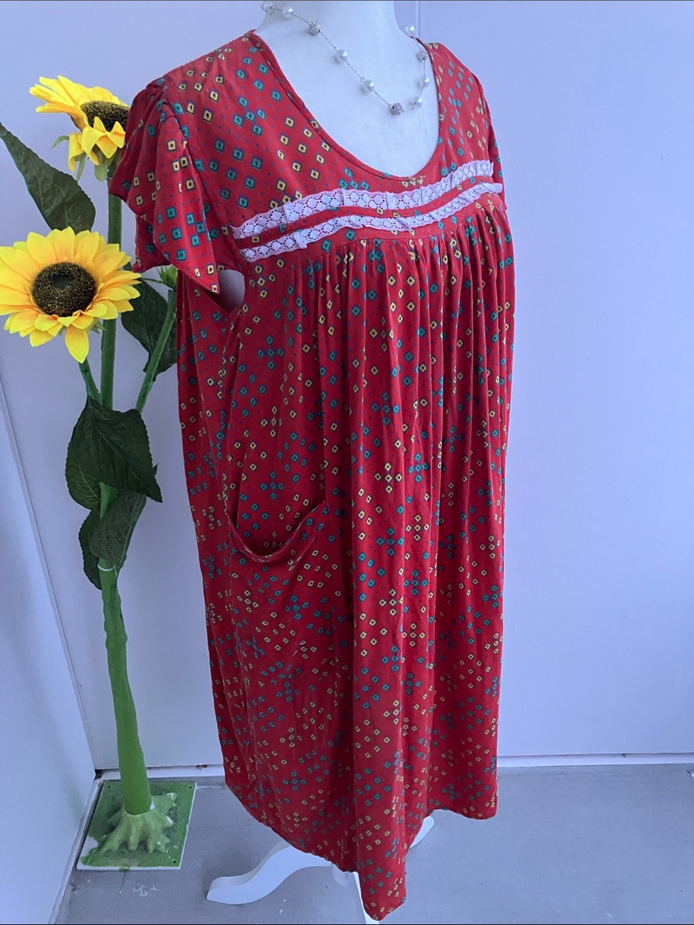 Vintage 60s 70s Red Diamond Print Flutter Sleeve Oversized Mini House Dress